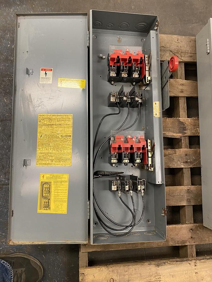 SIEMENS,I-T-E,F351DTK, 30AMP DOUBLE THROW DISCONNECT SWITCH 600V