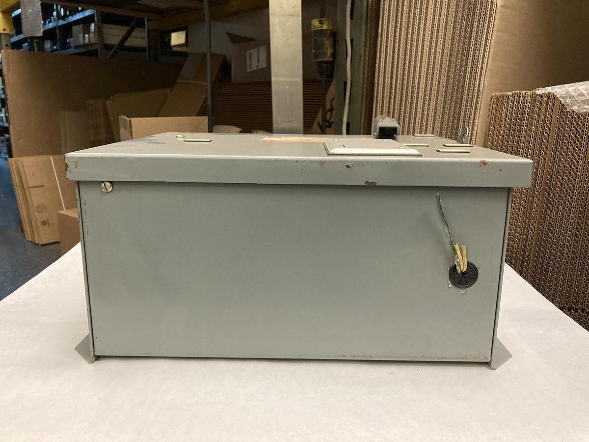 Used Square D,9070-SK5271U-F30,Transformer Disconnect Switch