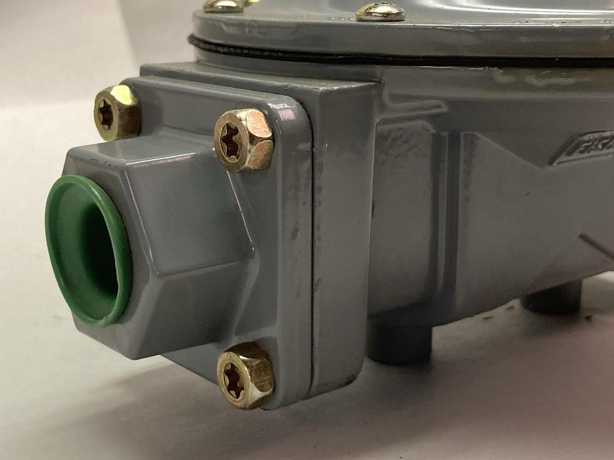 Fisher Controls,R522-3,Internal Relief Pressure Valve 7.5-9.5 1/8 Inch Bore