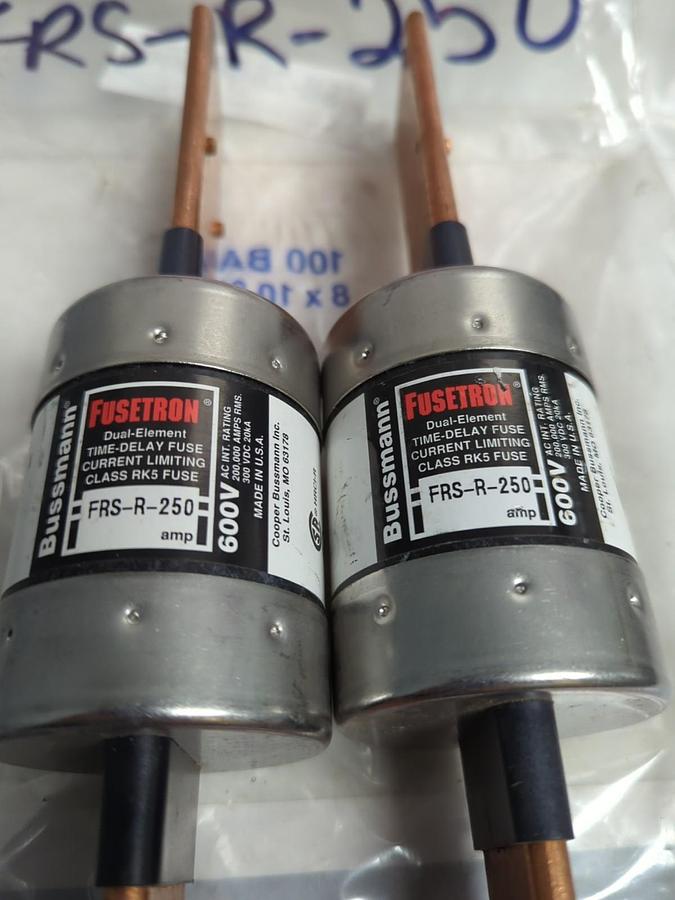Used COOPER BUSSMANN,FRS-R-250,FUSETRON 250 AMP FUSE LOT OF 2 PRE-OWNED