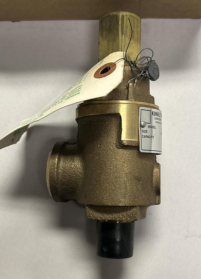 Used KUNKLE,0020-C01-MG0125,1/2 INCH X3/4 INCH 125PSI RELIEF VALVE NEW