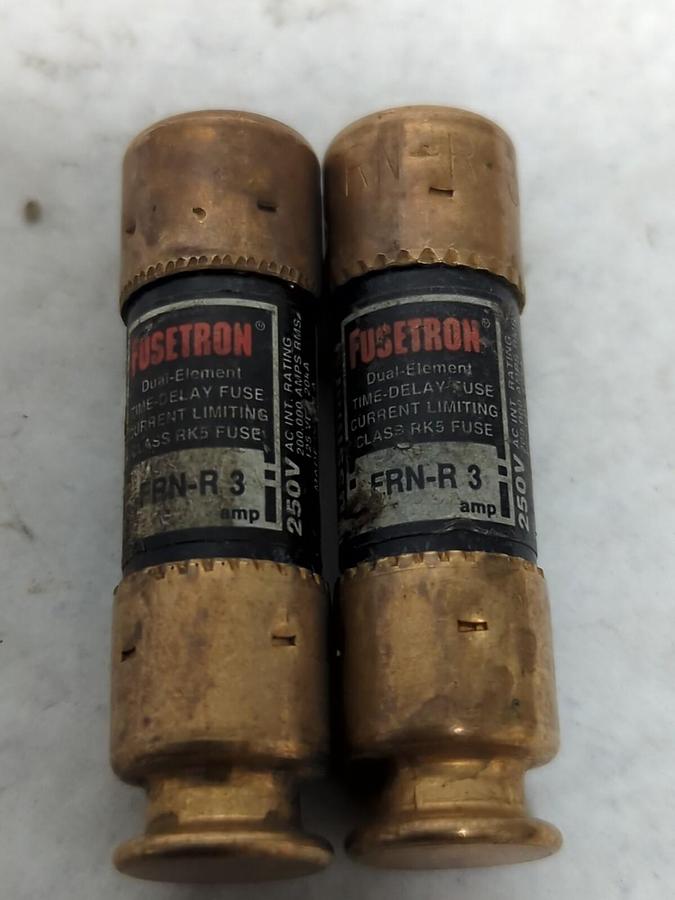 Used COOPER BUSSMANN,FRN-R-3,FUSETRON 3 AMP FUSE LOT OF 2 PRE-OWNED
