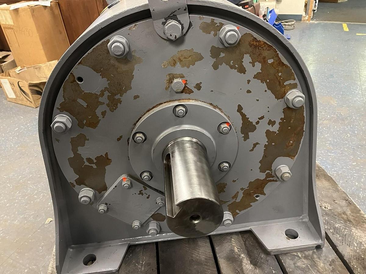 Used FALK,7EZ4-06A,ENCLOSED GEAR DRIVE RATIO 372.87 INPUT 1750 RPM