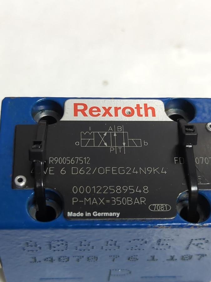 REXROTH,R900567512,DIRECTIONAL CONTROL VALVE 4WE 6 D62/OFEG24N9K4 NOS