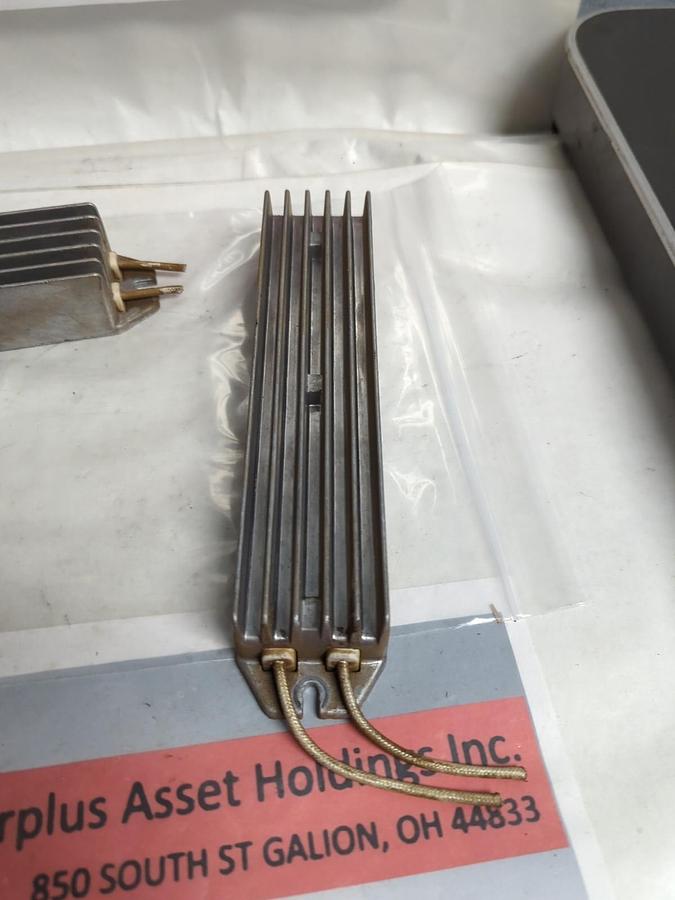 Used YASKAWA IWAKI,RH150,EXTERNAL BRAKING RESISTOR LOT OF 2 PRE-OWNED