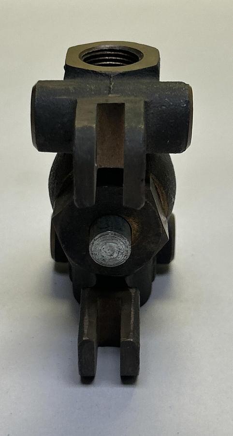 Used SCHRADER,1521W,VALVE