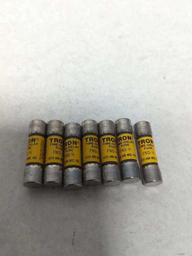 COOPER BUSSMANN,FNQ 1/4,TRON 1/4 AMP FUSE LOT OF 7 NOS