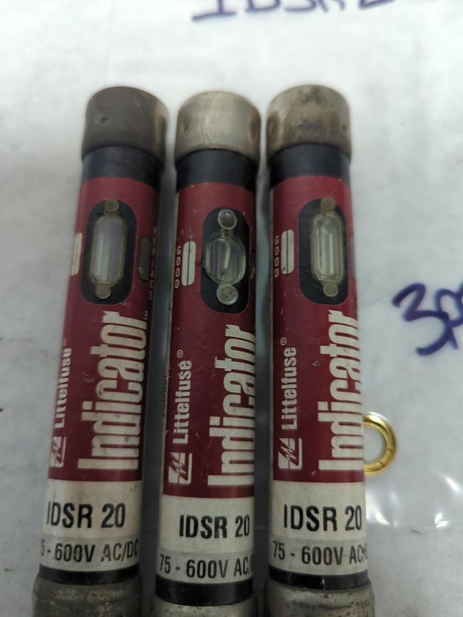 Used LITTELFUSE,IDSR20,INDICATOR 20 AMP FUSE LOT OF 3 PRE-OWNED