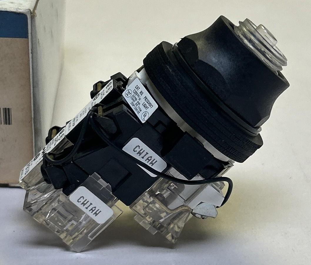 Used WESTINGHOUSE,PB2GV0V7,INDICATOR LIGHT NEW