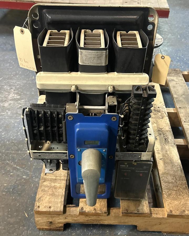 Used GENERAL ELECTRIC,AK2A-25-1,LOW VOLTAGE CIRCUIT BREAKER 600A 600V