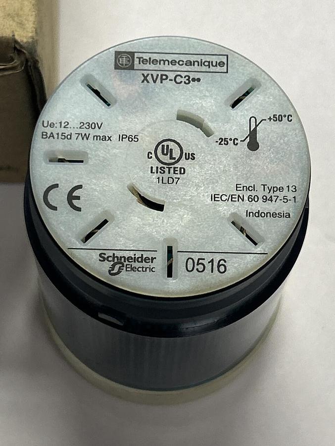 Used TELEMECANIQUE,XVP-C33W,GREEN STEADY LIGHT NEW