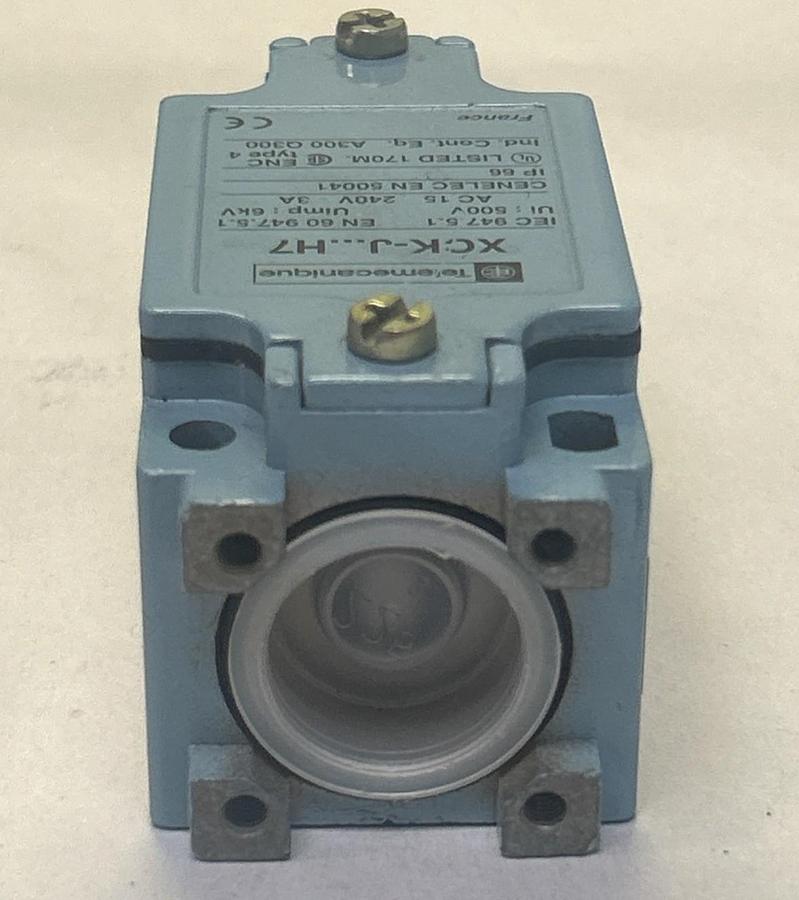 Used TELEMECANIQUE,XCK-JH7,LIMIT SWITCH