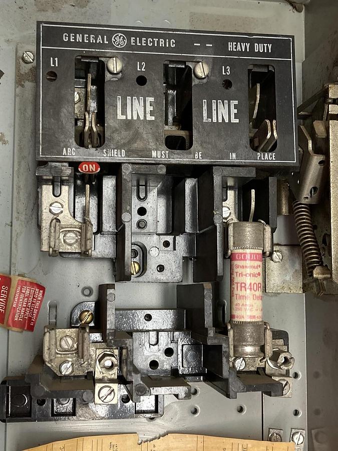 Used General Electric,TH2222M,Heavy Duty Safety Switch Model 2 60A 240VAC