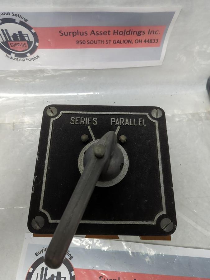 Used SQUARE D,9830-R2018,2-POS SERIES-PARALLEL SWITCH 600V 600AC 200A PRE-OWNED