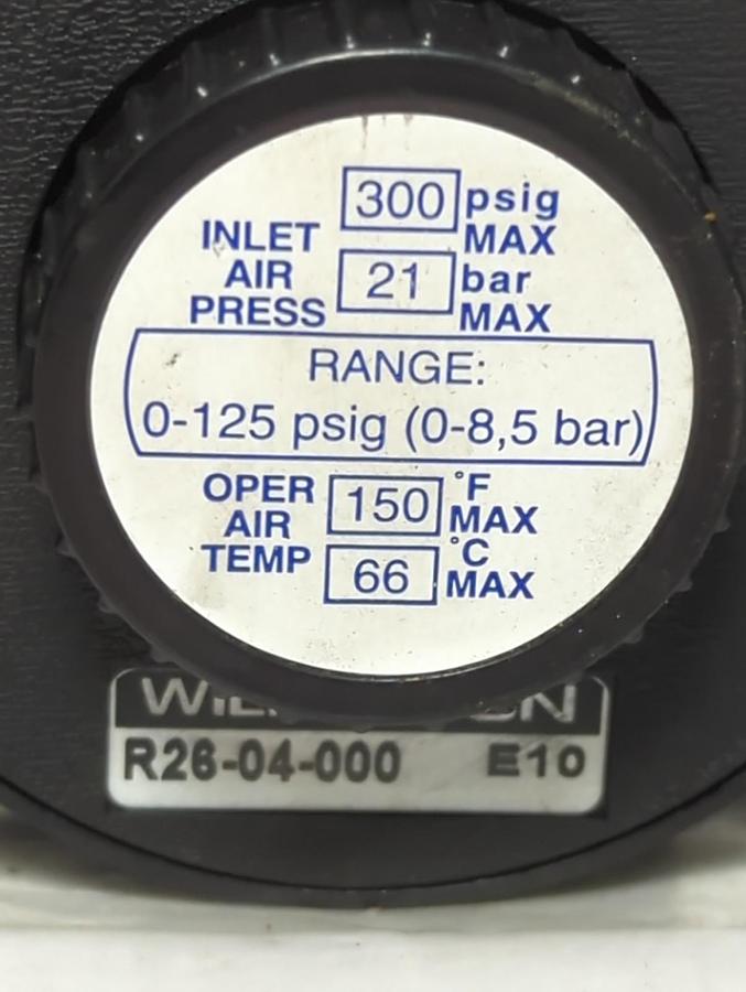 Used WILKERSON,R26-04-000,PNEUMATIC PRESSURE REGULATOR WITH FILTER F26-04-F00