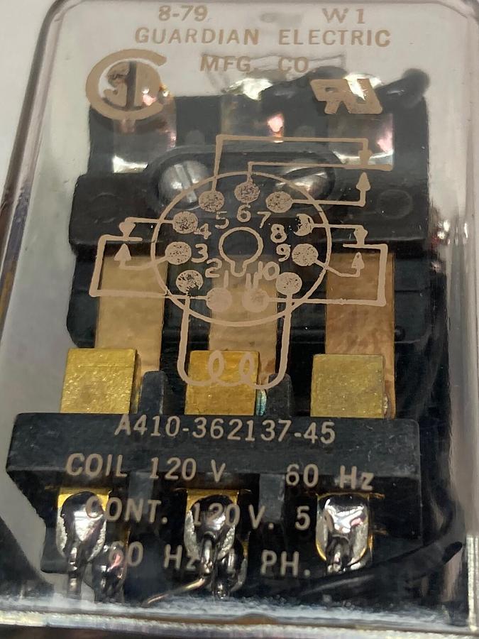 Guardians,1210-3C-120A,Enclosed Plug-In Relay 120V 60Hz 10A