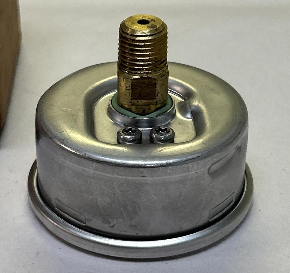 WIKA,21253,PRESSURE GAUGE 2.5INCH 5000PSI 1/4INCH NPT NOS