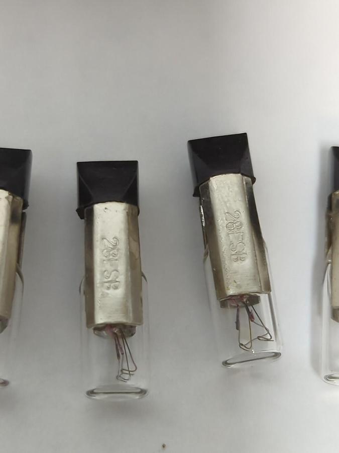 EIKO,28ESB5 T2,LAMPS 1W  28V BOX OF 9 NOS