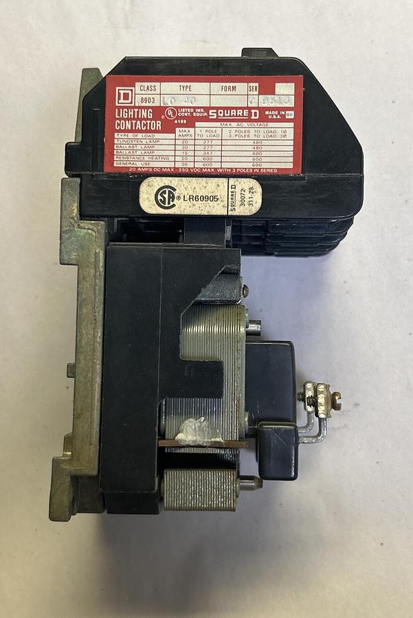 Used SQUARE D,8903L040,LIGHTING CONTACTOR