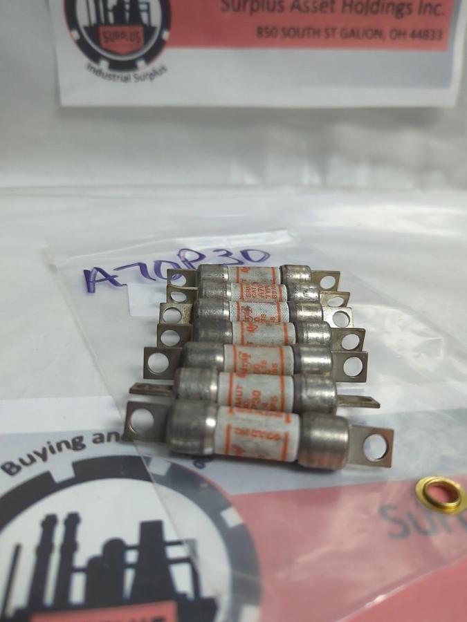 Used GOULD SHAWMUT,A70P30,TYPE 4 30 AMP FUSE LOT OF 7 PRE-OWNED