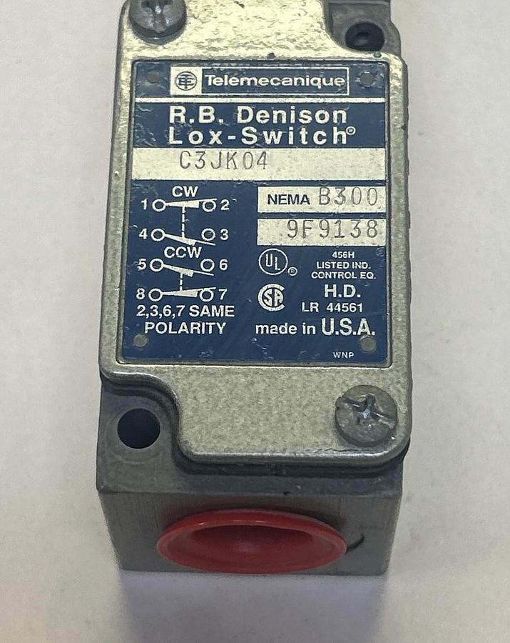 Used TELEMECANIQUE,C3JK04,LIMIT SWITCH