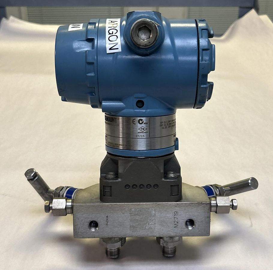 Used ROSEMOUNT,3051CD1A02A1AM5E5S5,PRESSURE TRANSMITTER