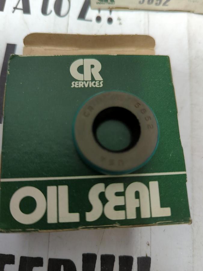 CHICAGO RAWHIDE,5652,OIL SEALS LOT OF 7 NOS
