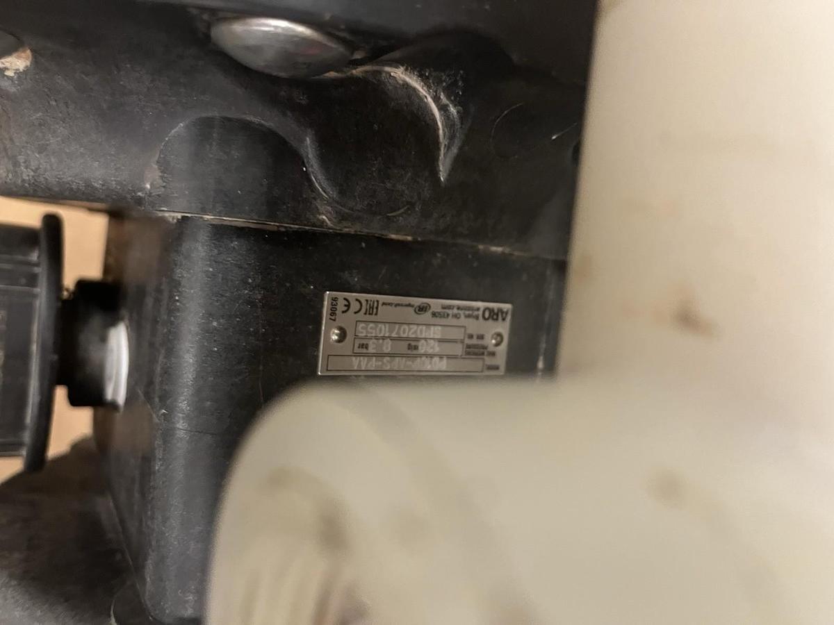 Used ARO,PD10P-APS-PAA,DOUBLE DIAPHRAGM PUMP POLYPROPLENE AIR OPERATED