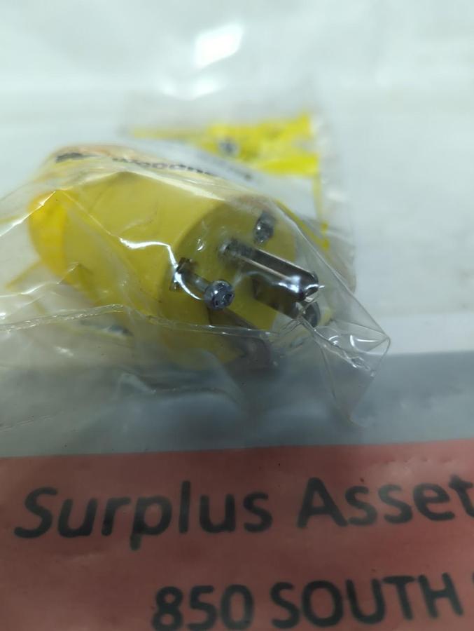 WOODHEAD,1447,PLUG SUPER SAFEWAY NEMA 5-15P 15A 125V NOS