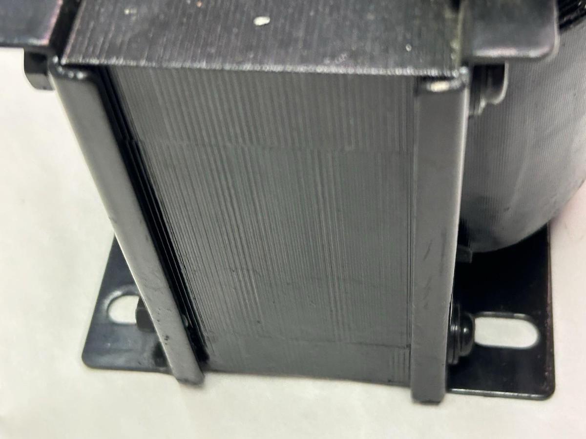 Kasuga,DVSC300AE21,Single Phase Transformer 300VA HV 220V LV 110V