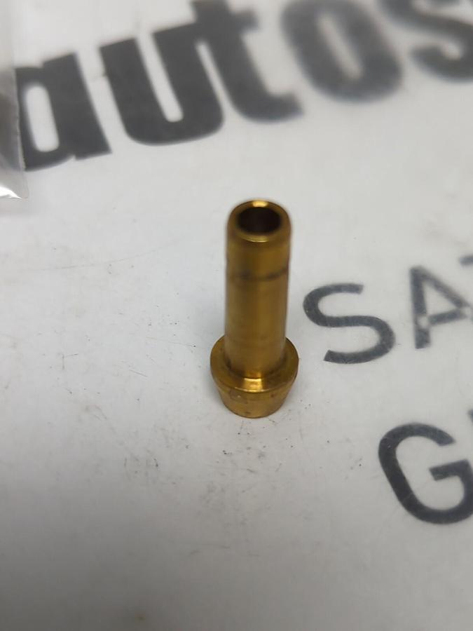 SWAGELOK,B-401-PC,1/4PCX1/4TA PORT CONNECTOR LOT OF 5 NOS