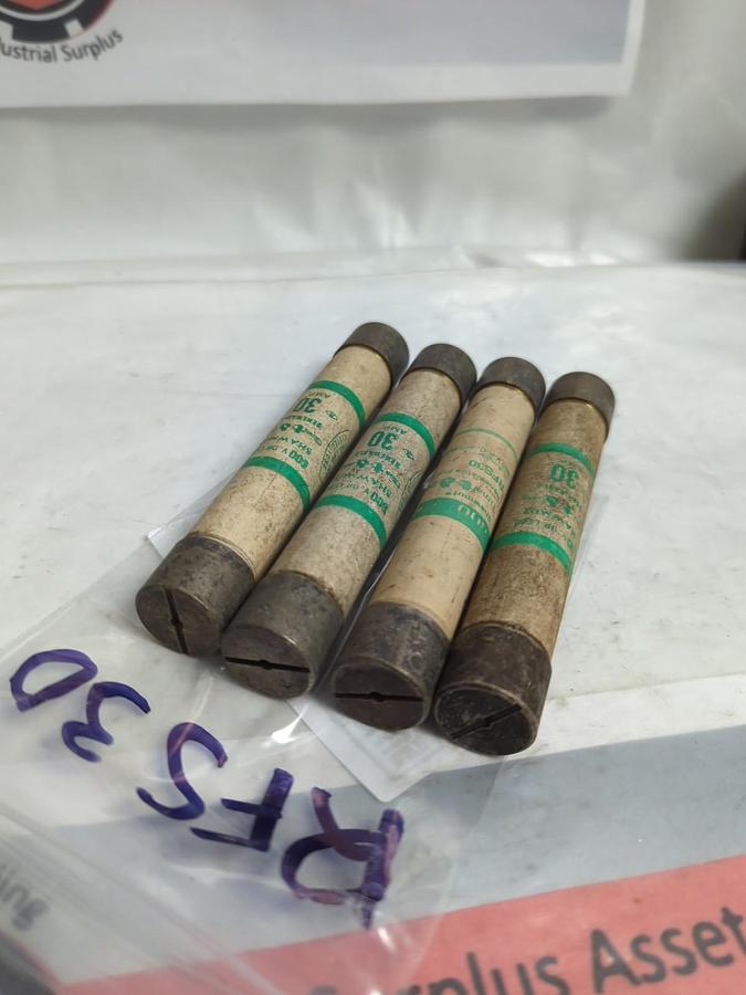 GOULD SHAWMUT,RES 30,RENEWABLE 30 AMP FUSE LOT OF 4 PRE-OWNED