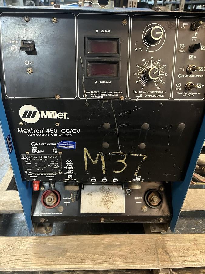 Used MILLER,MAXTRON 450 CC-CV,WELDER WELD POWER SUPPLY SOURCE