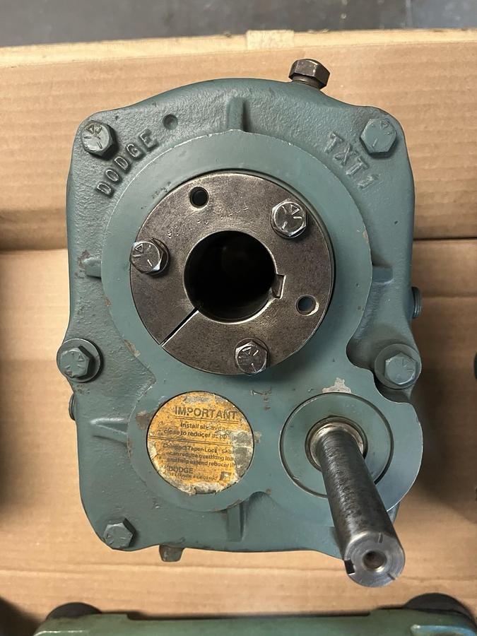 Used DODGE,TXT125T,SIZE 1 TORQUE ARM SPEED REDUCER 25.64 RATIO 4.5HP 2179RPM