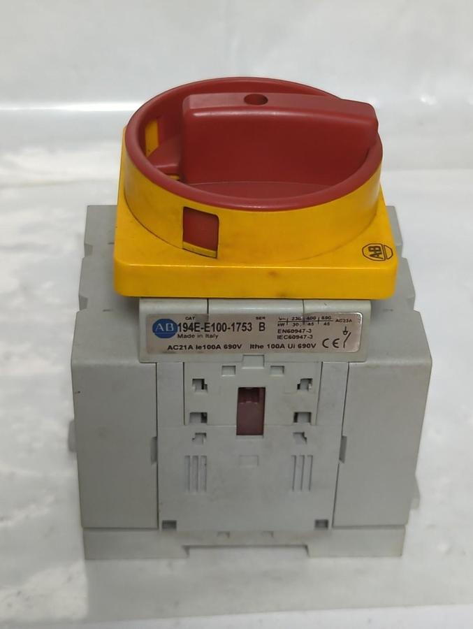 Used ALLEN BRADLEY,194E-E100-1753,ROTARY DISCONNECT SWITCH SERIES B 100A 600VAC