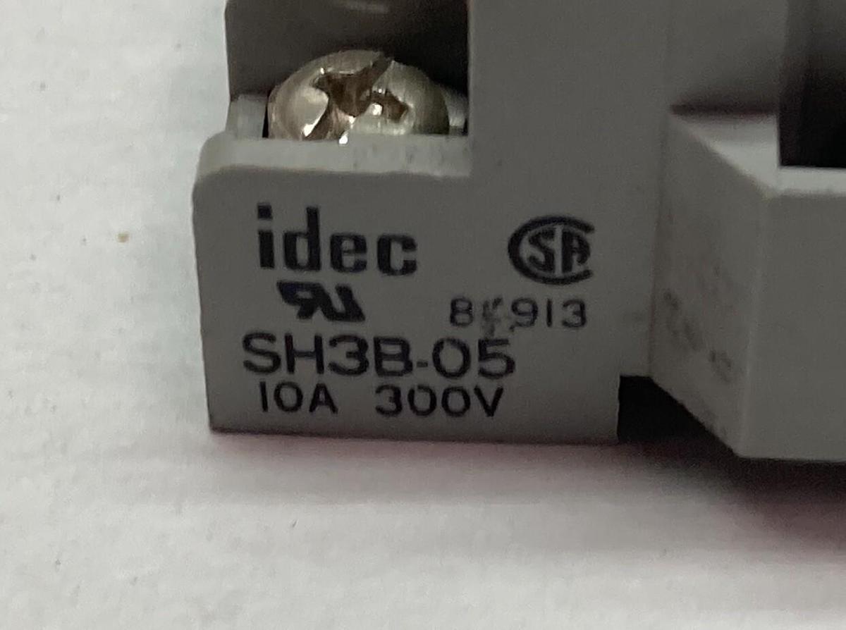 Idec,SH3B-05,Relay Sockets 10A 300V