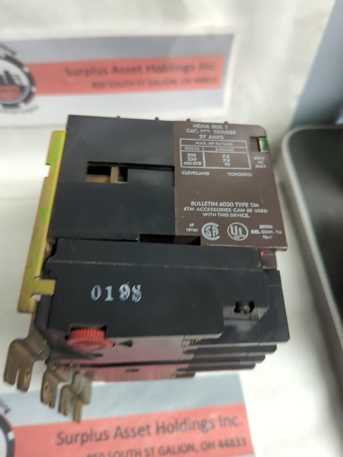 Used SYLVANIA,T30U031,REVERSING STARTER 27 AMPS SIZE 1 600V TYPE M PRE-OWNED