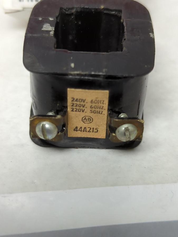 Used ALLEN-BRADLEY,44A215,COIL SIZE 1 LOT OF 5 PRE-OWNED
