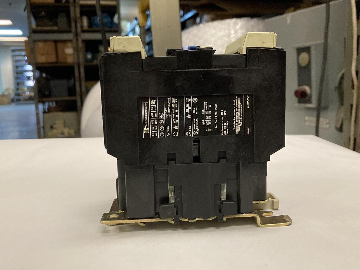 Used Telemecanique,LC1 D9511,3-Pole Contactor