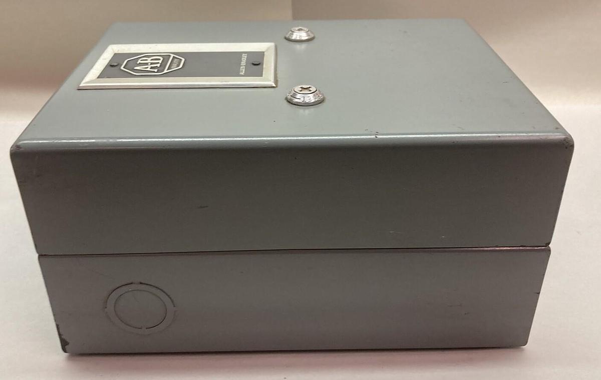 Used Allen-Bradley,709-AAA,Automatic Starter Size 0 Type 1 Ser L