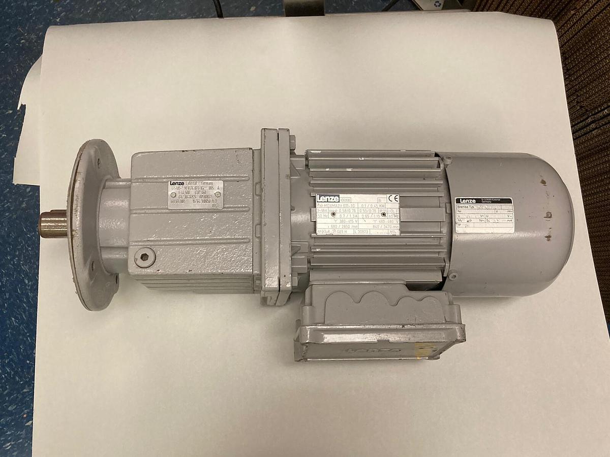Used Lenze,MDXMA211 071-1G,Gear Motor 460-480V 50 Hz