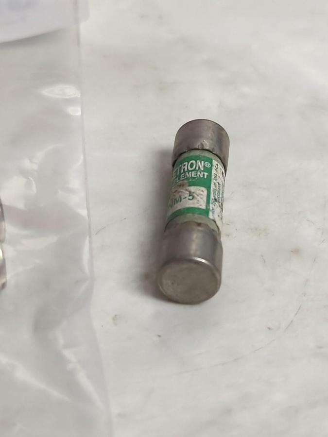 Used COOPER BUSSMANN,FNM-5,FUSETRON 5 AMP FUSE LOT OF 8 PRE-OWNED