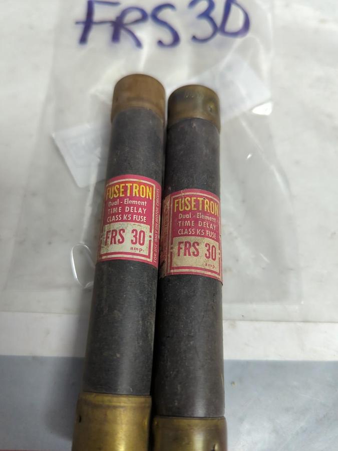 Used COOPER BUSSMANN,FRS-30,FUSETRON 30 AMP FUSE LOT OF 2 PRE-OWNED