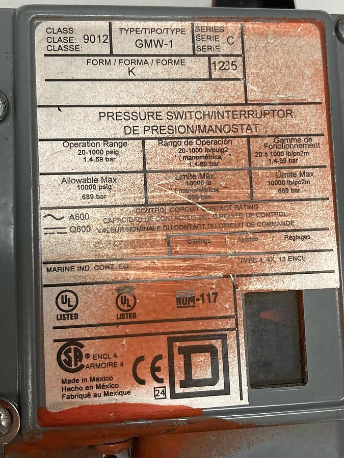 Square D,9012 GMW-1,Ser C Pressure Switch NOS