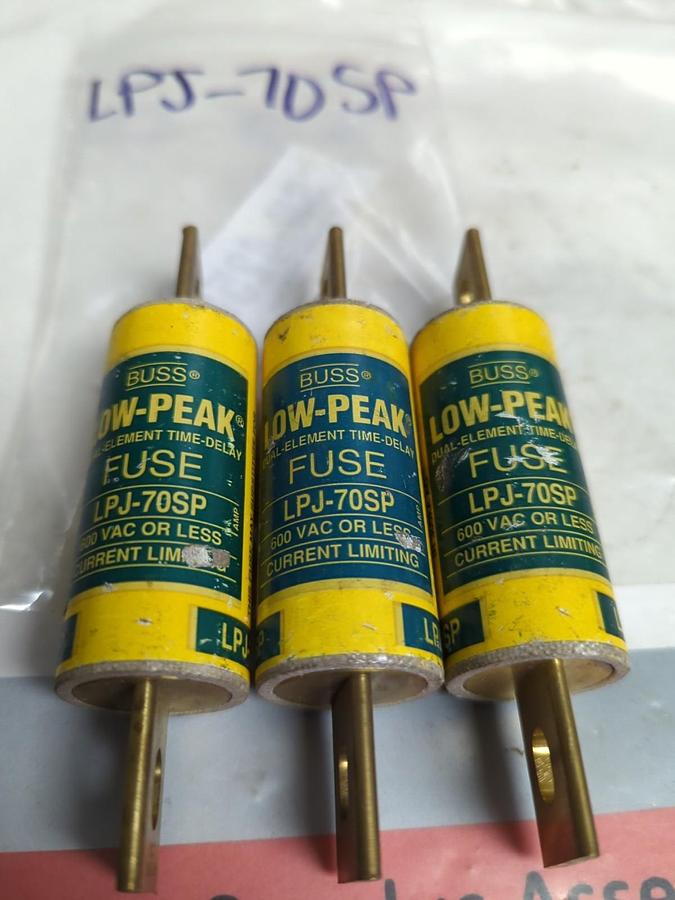 Used COOPER BUSSMANN,LPJ-70SP,LOW-PEAK FUSE 70 AMP LOT OF 3 PRE-OWNED