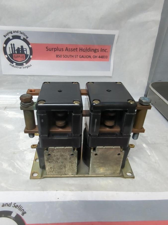 Used GE,CTTA154FR124XN,TYPE C REVERSING CONTACTOR 2-POLE 24V 100A PRE-OWNED