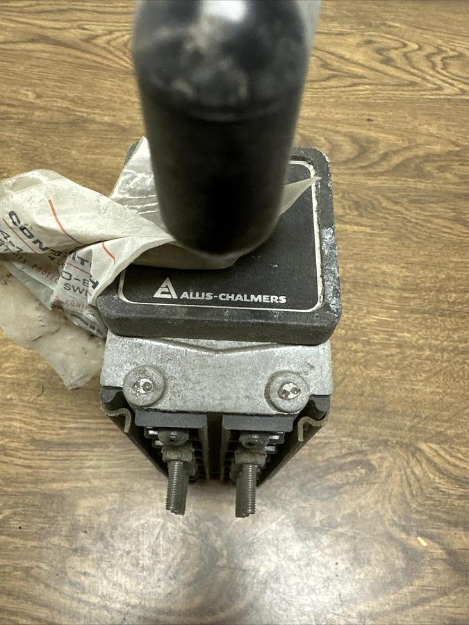 Used Allis Chalmers,14-239-437-502,210 MD Mill Duty Control Switch