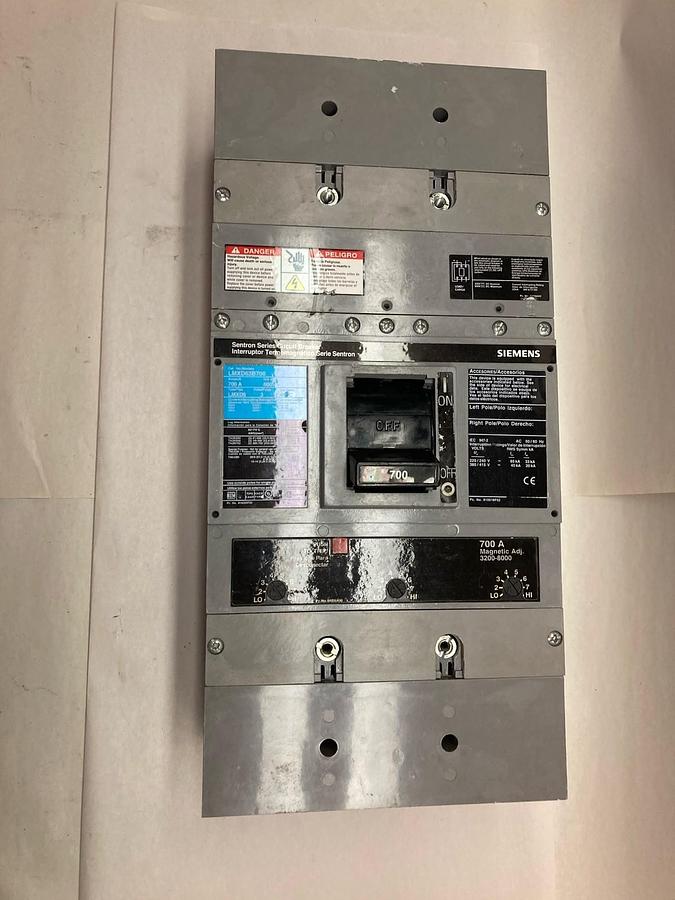 Used Siemens,LMXD63B700,3-Pole Circuit Breaker 700A 600V