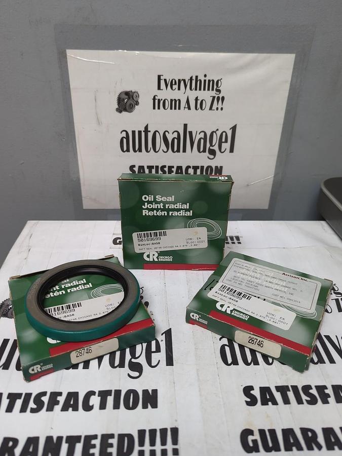 CHICAGO RAWHIDE,28746,OIL SEALS 2.875 IN X 3.881 IN LOT OF 3 NOS