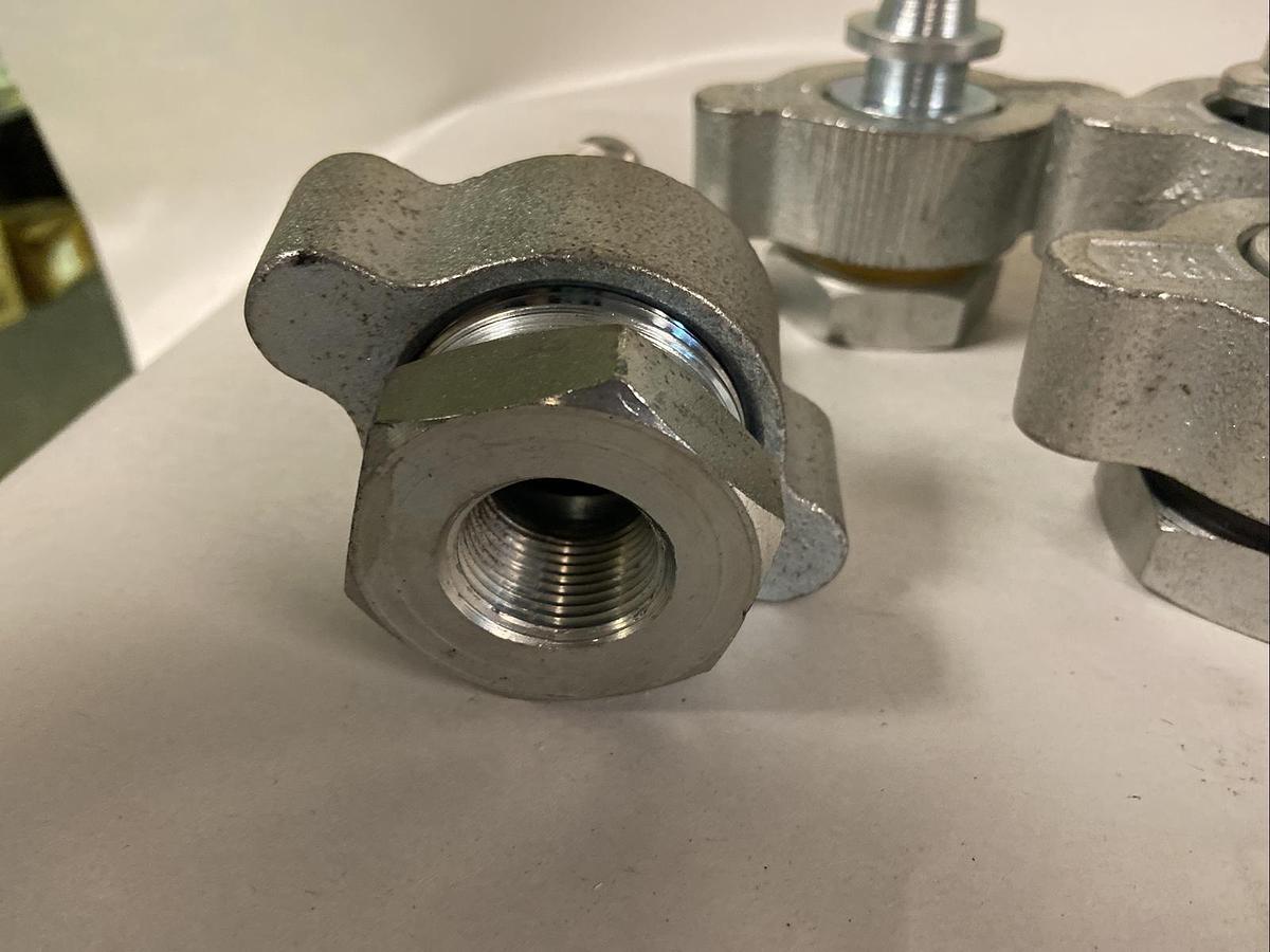 DIXON,GJ BOSS GF26,3/4 INCH Coupling Lot of 5